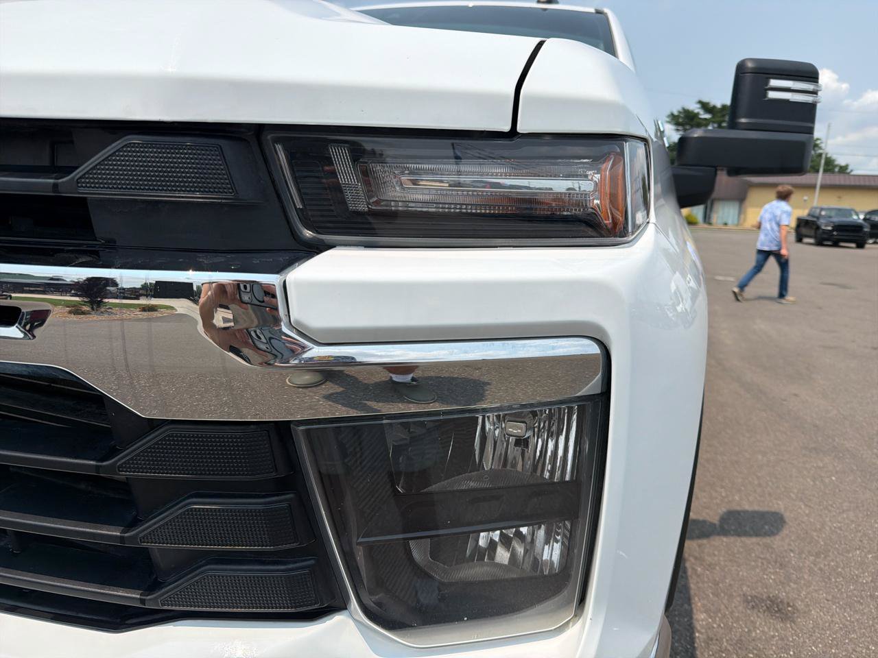 Used 2025 Chevrolet Silverado 2500 LT AWD/4WD image 24