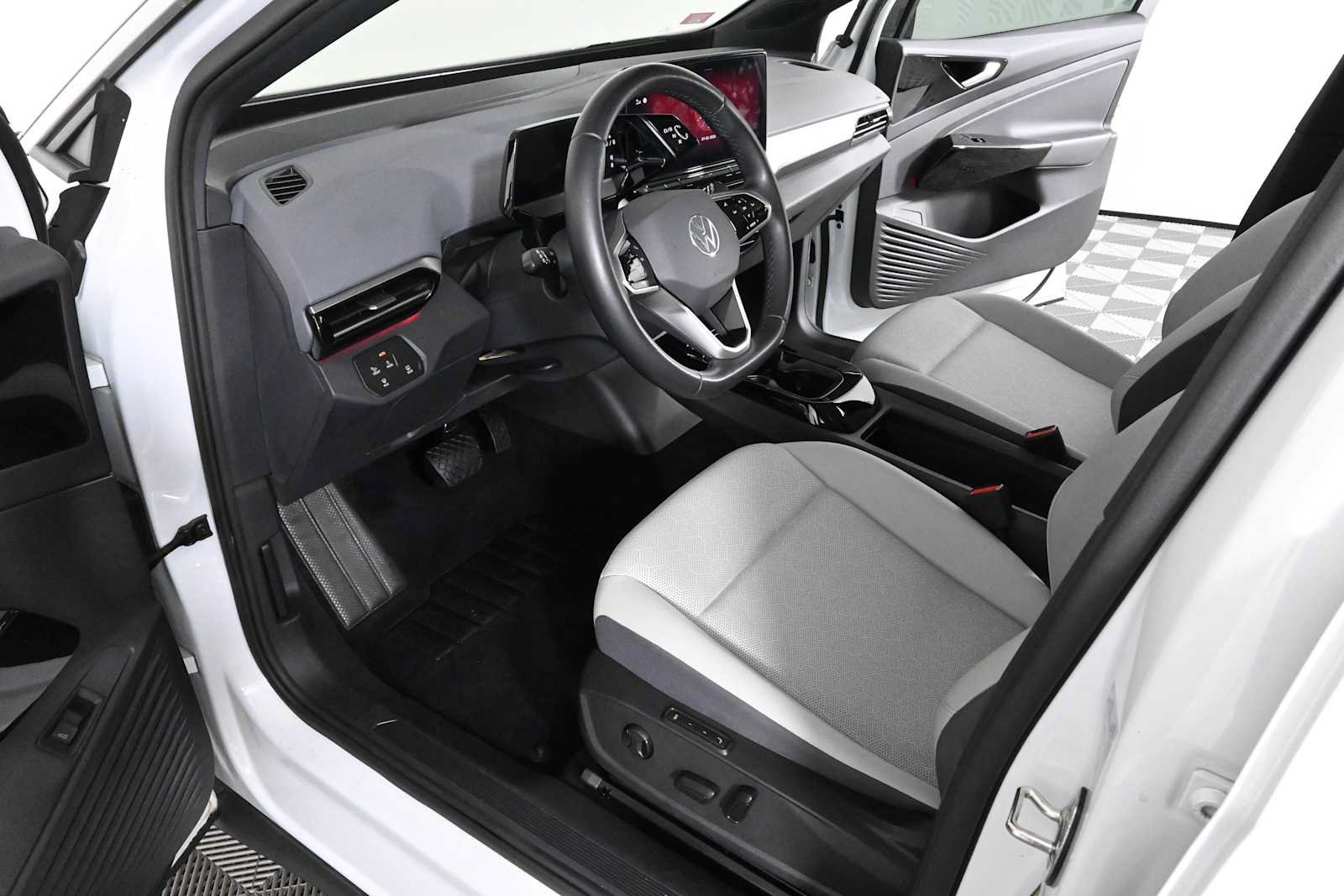 Certified 2021 Volkswagen ID.4 Pro S w/ Gradient Package RWD image 18