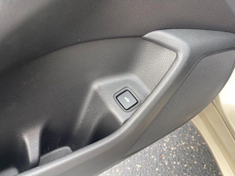 Used 2019 Honda Accord LX image 13