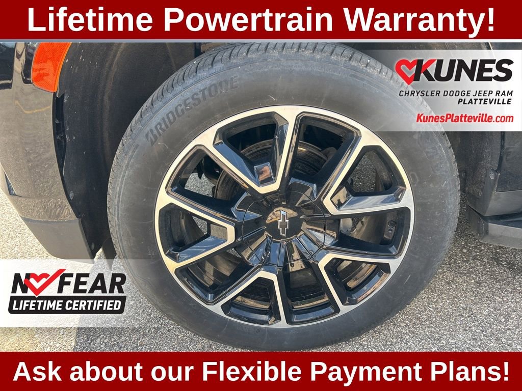 Used 2024 Chevrolet Suburban RST image 15