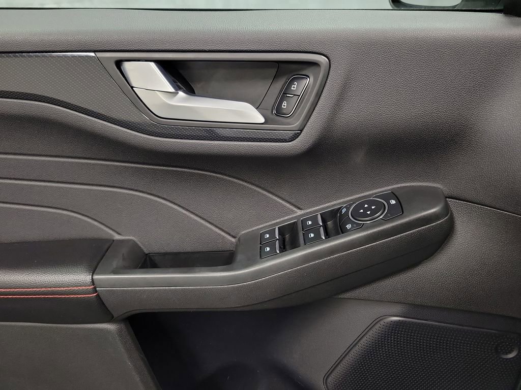 Used 2023 Ford Escape ST-Line w/ Tech Pack #1 image 21