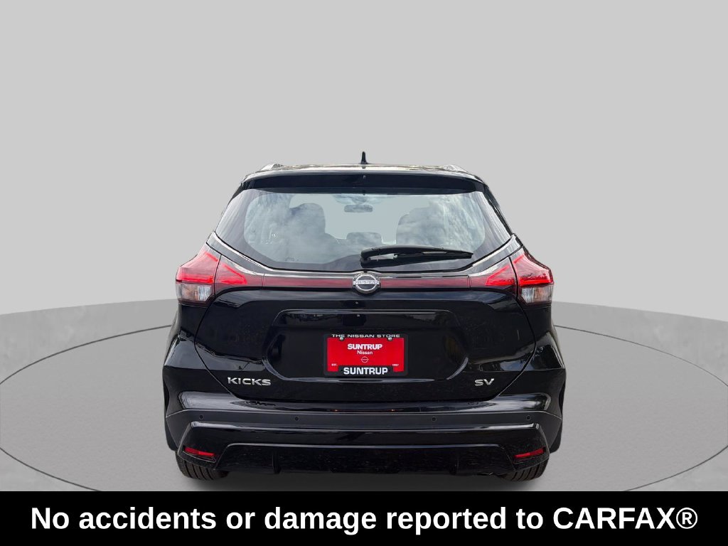 Certified 2024 Nissan Kicks SV FWD image 4