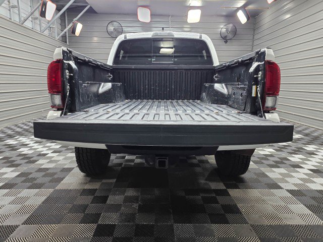 Used 2023 Toyota Tacoma SR5 AWD/4WD image 11