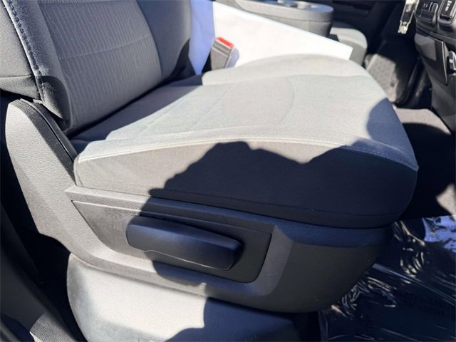 Used 2023 RAM 1500 Classic SLT image 9