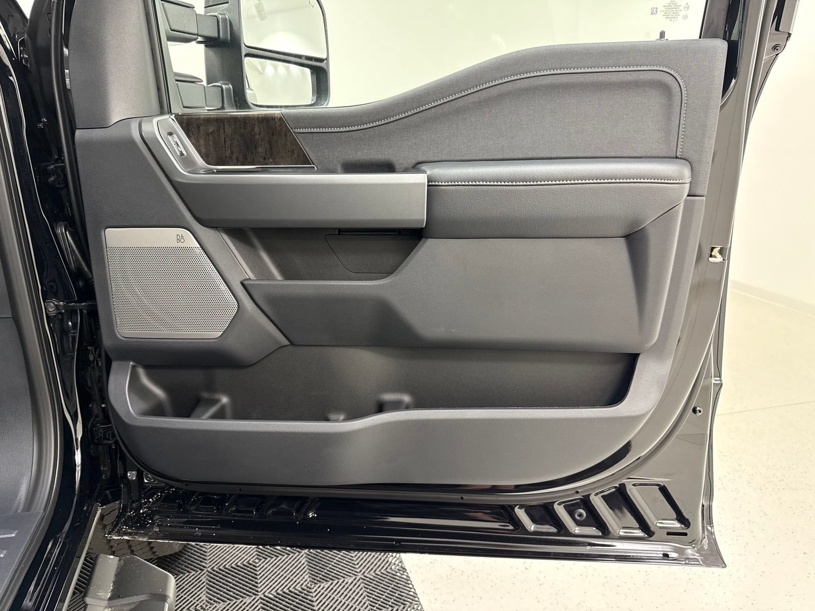New 2026 Ford F250 Lariat w/ Black Appearance Package AWD/4WD image 41