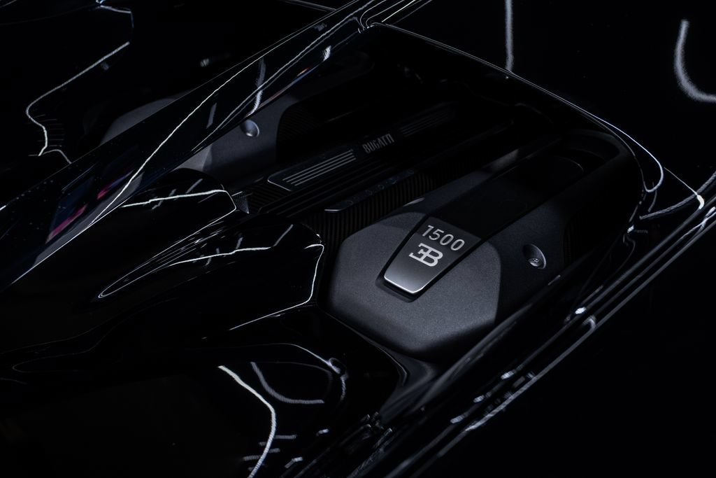 Used 2018 Bugatti Chiron AWD/4WD image 24