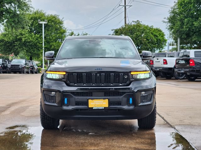 Certified 2023 Jeep Grand Cherokee Trailhawk w/ Advanced Protech Group II AWD/4WD image 2