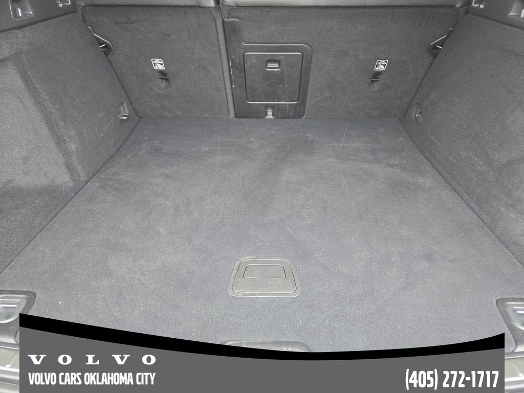 Certified 2025 Volvo V60 B5 Cross Country Plus image 31