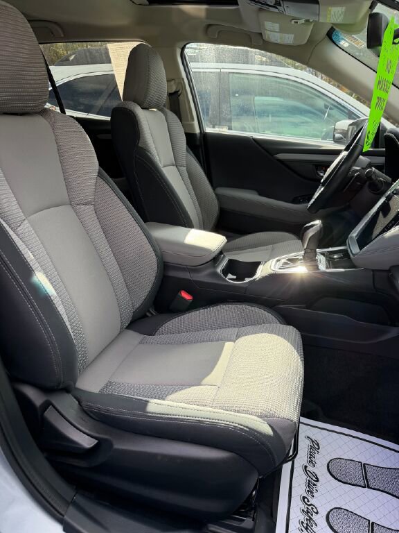 Used 2021 Subaru Outback Premium image 19