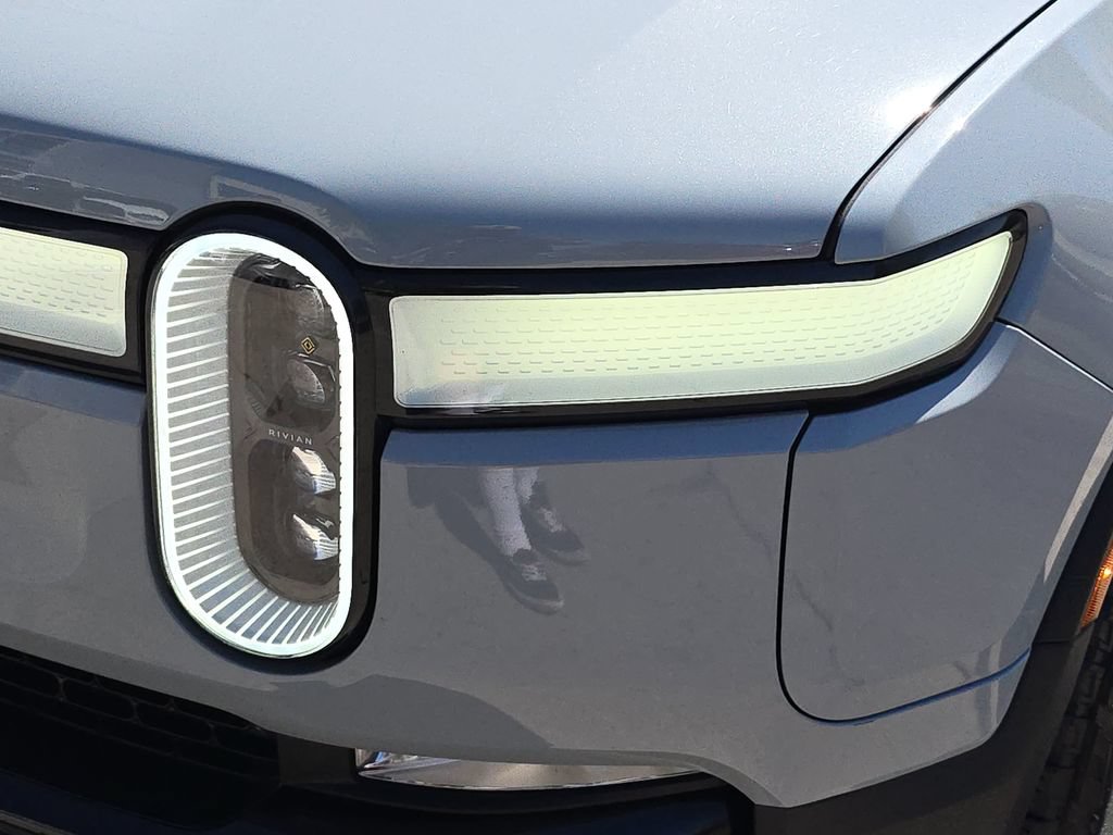 Used 2023 Rivian R1S Adventure Dual AWD/4WD image 36