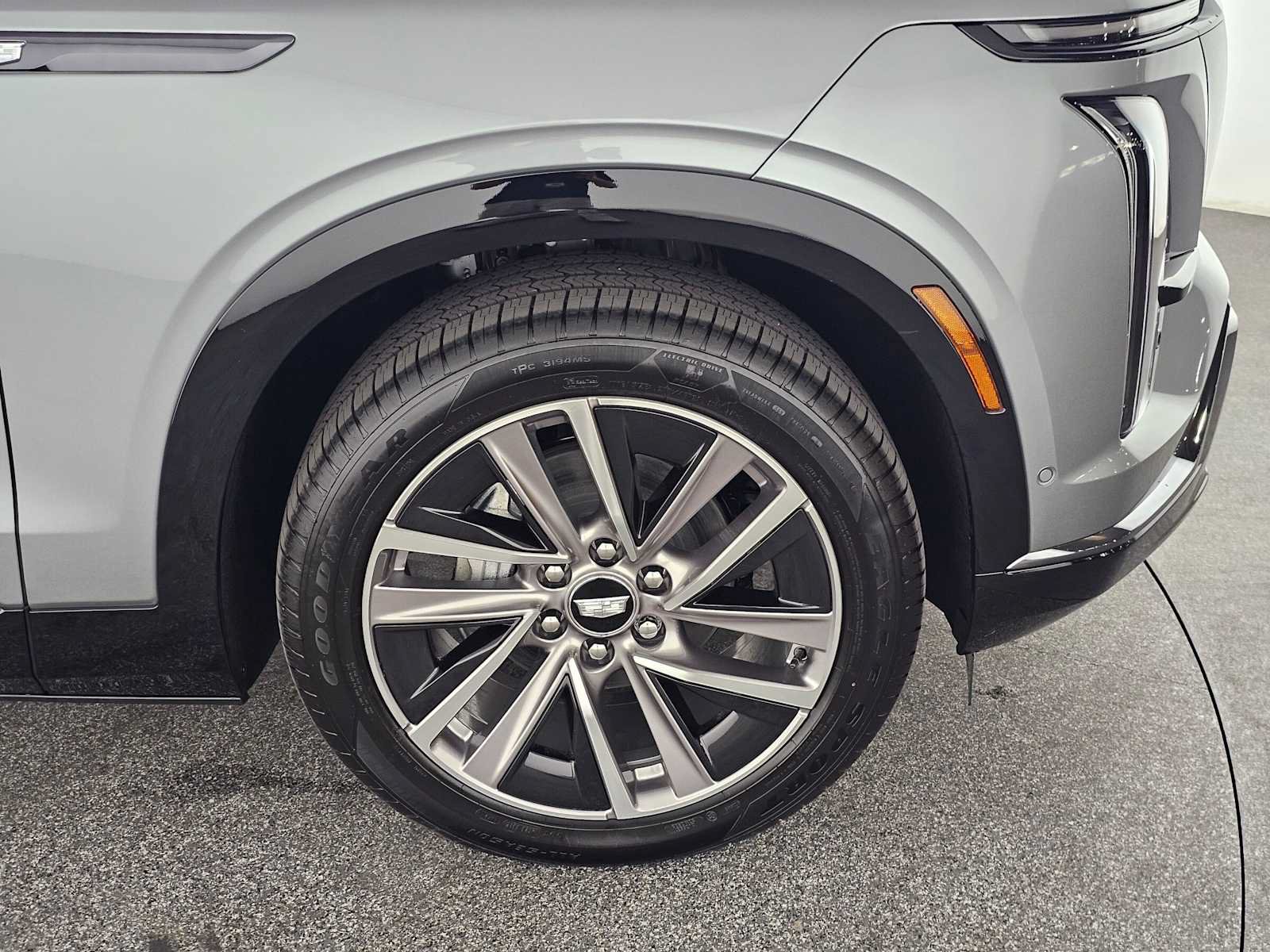 New 2027 Cadillac Vistiq Sport AWD/4WD image 9