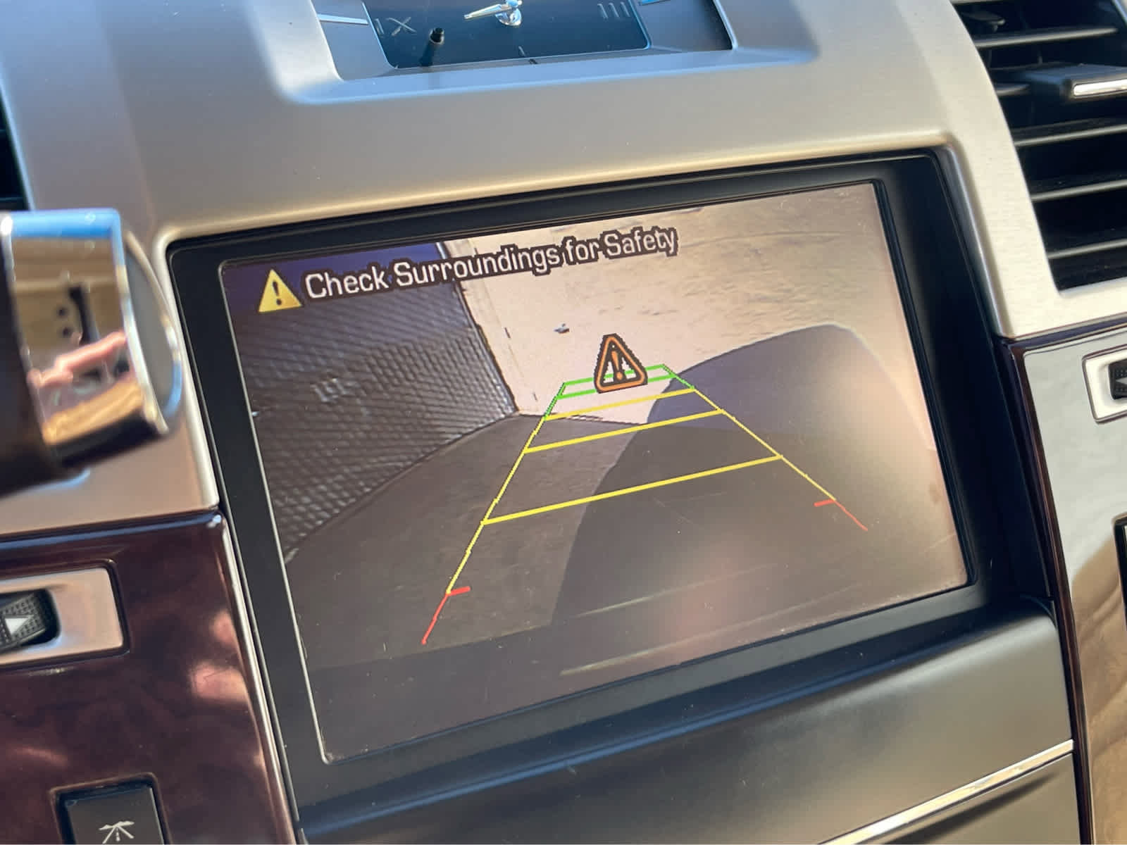 Used 2014 Cadillac Escalade Premium image 19