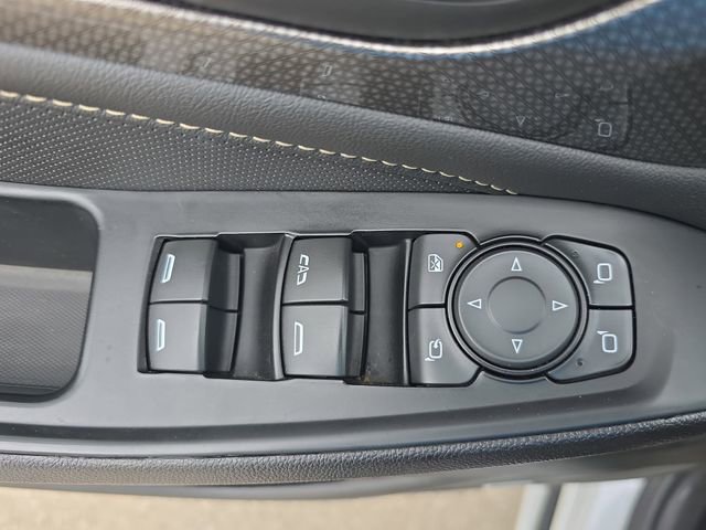 Used 2023 Chevrolet Traverse Premier image 29