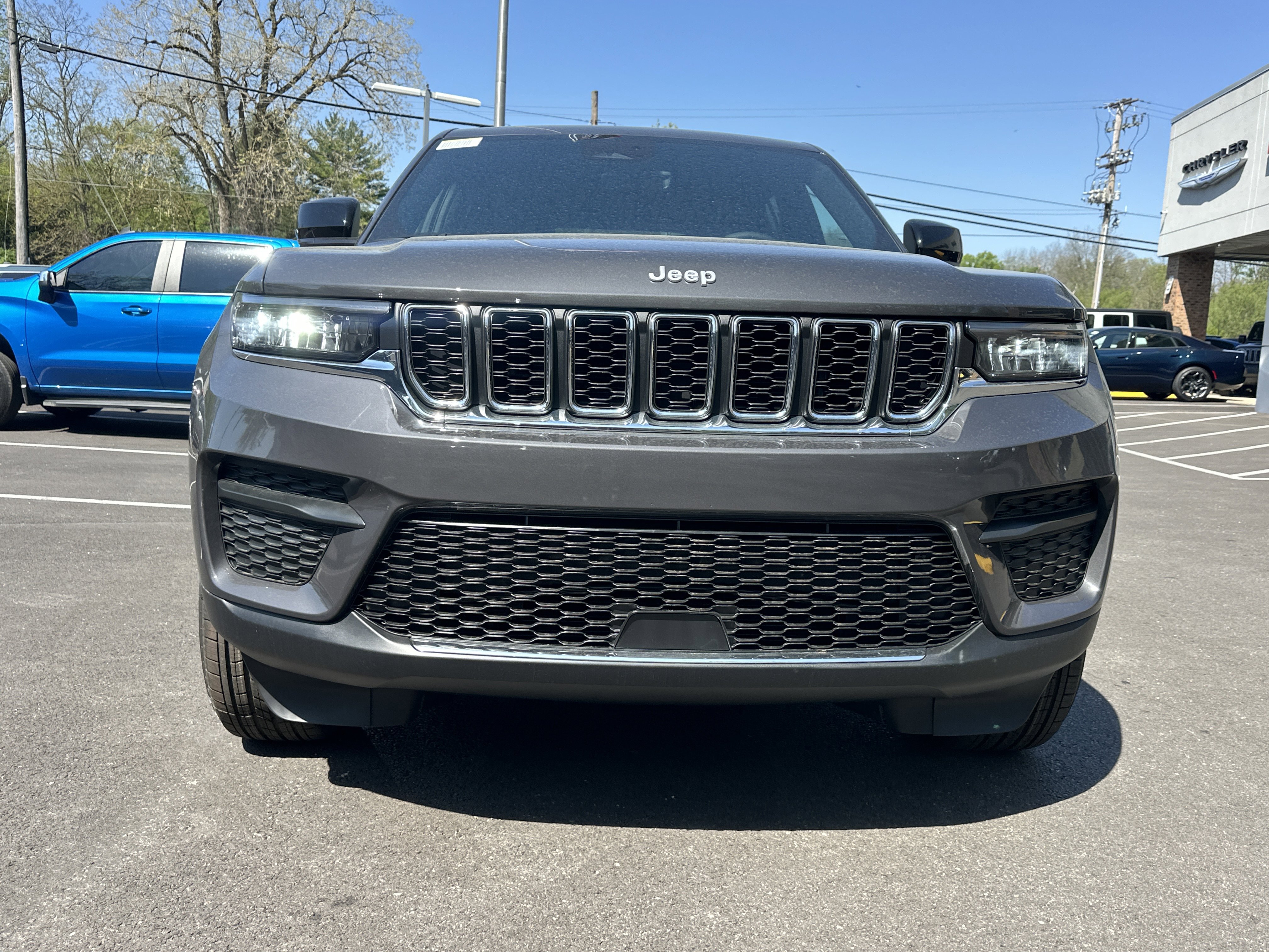 New 2026 Jeep Grand Cherokee Laredo AWD/4WD image 21