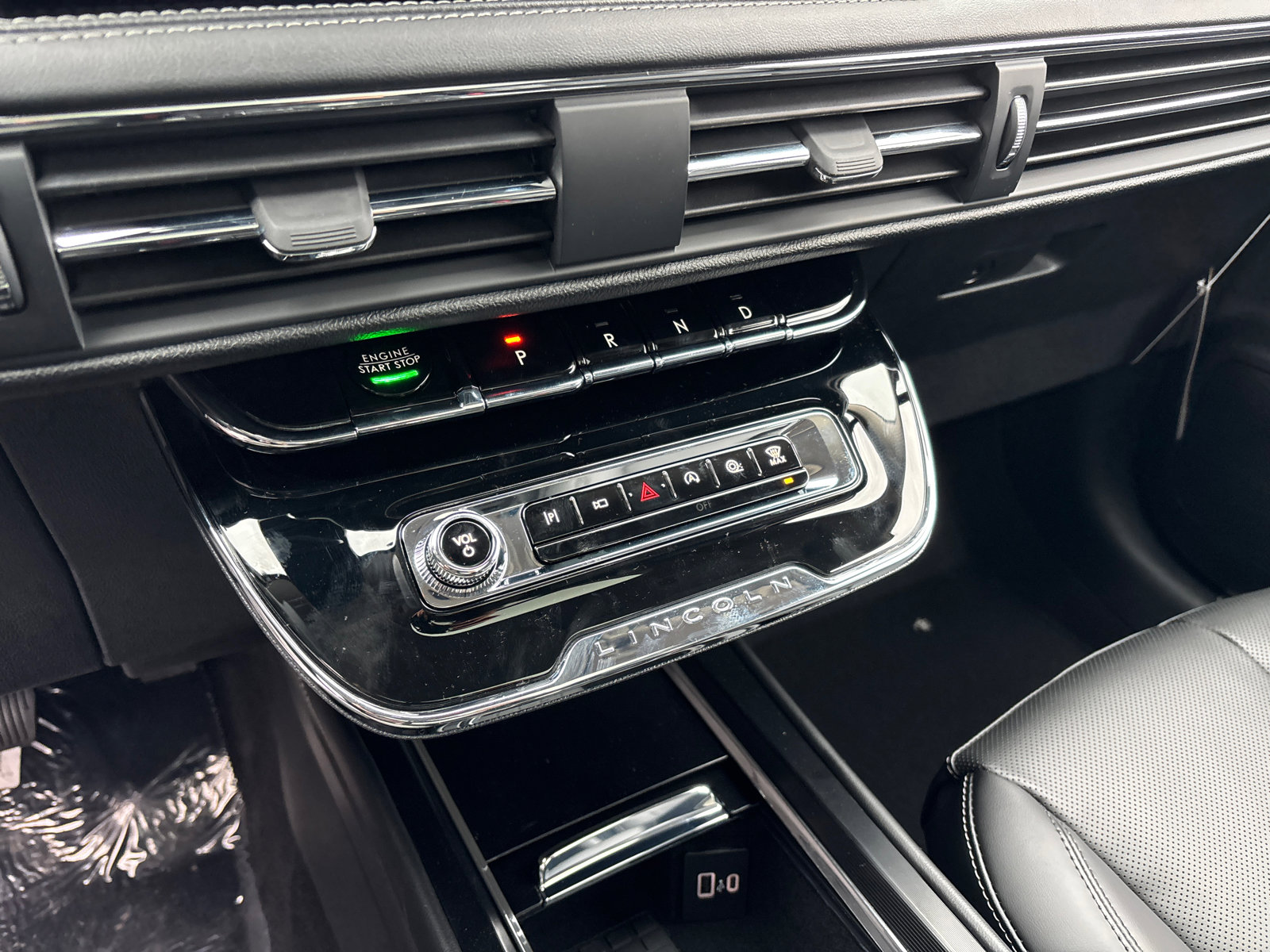 New 2026 Lincoln Corsair Premiere image 22