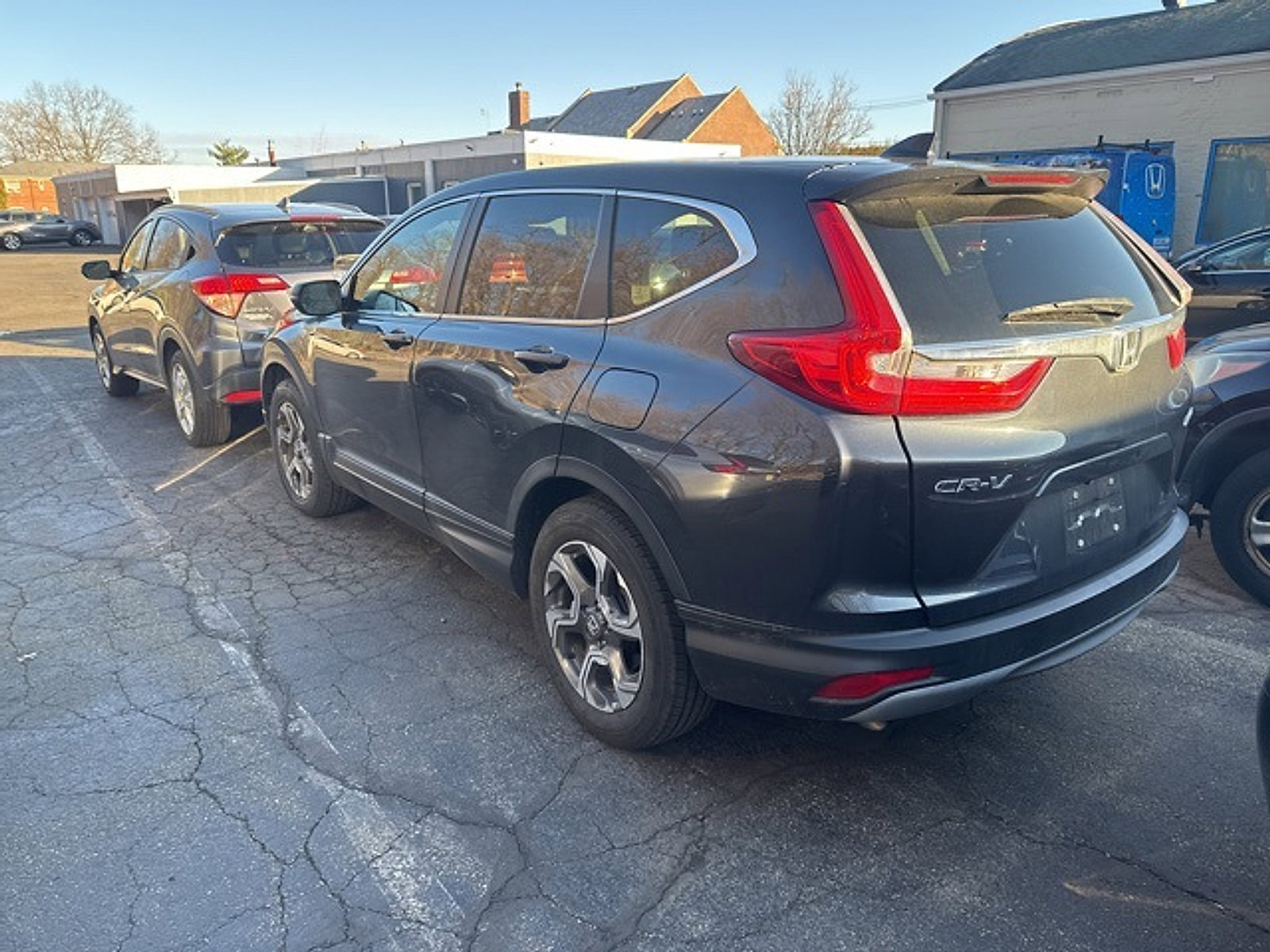 Used 2018 Honda CR-V EX-L image 3