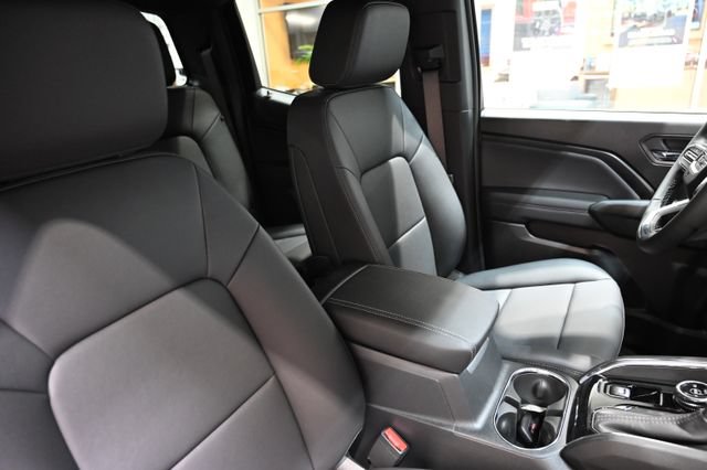 New 2026 GMC Canyon Elevation w/ Convenience Package AWD/4WD image 10