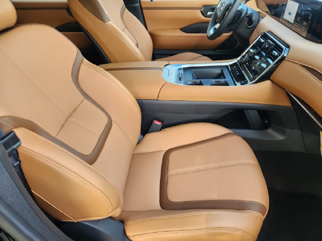New 2026 Nissan Armada SL w/ Captain's Chari Seat Package AWD/4WD image 13