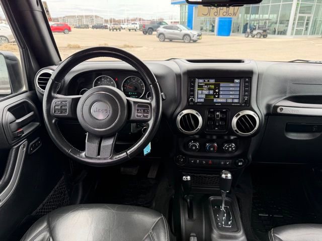 Used 2017 Jeep Wrangler Unlimited Sahara w/ Connectivity Group image 29