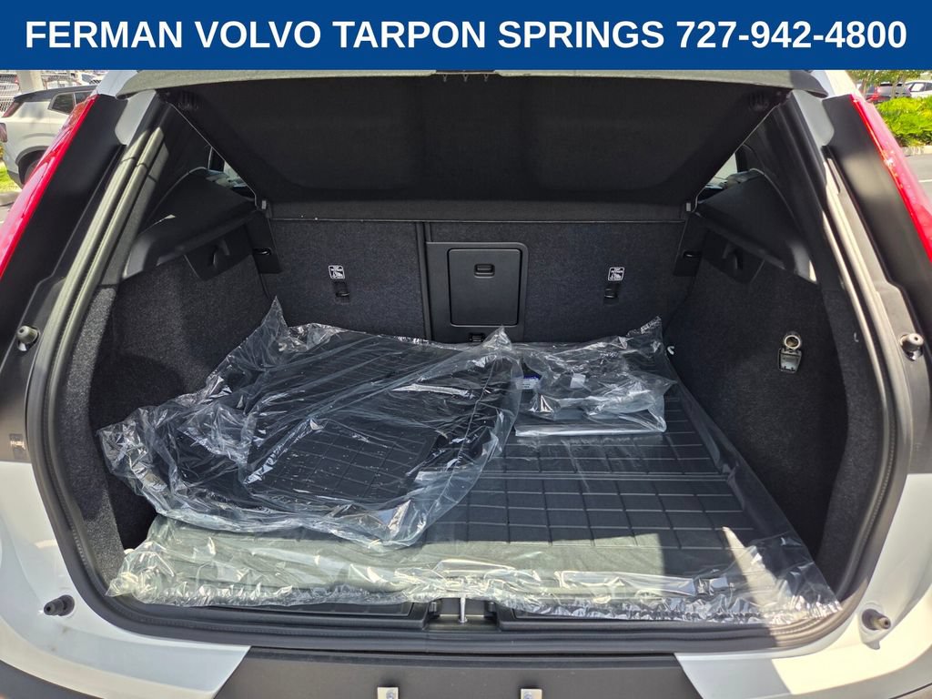 New 2026 Volvo XC40 B5 Plus w/ Climate Package AWD/4WD image 16