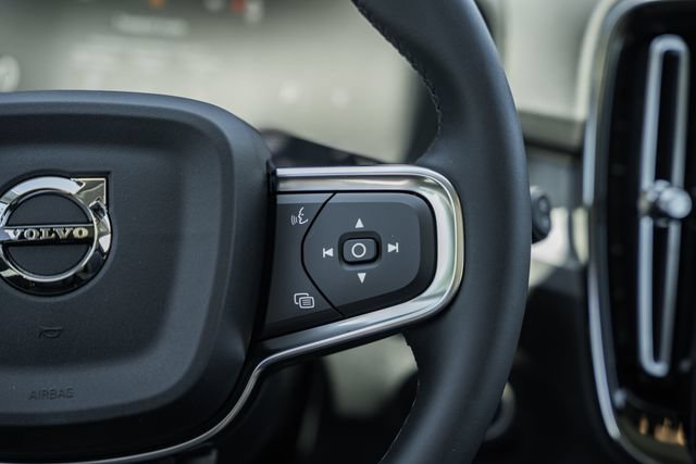 New 2026 Volvo XC40 B5 Plus w/ Climate Package AWD/4WD image 29