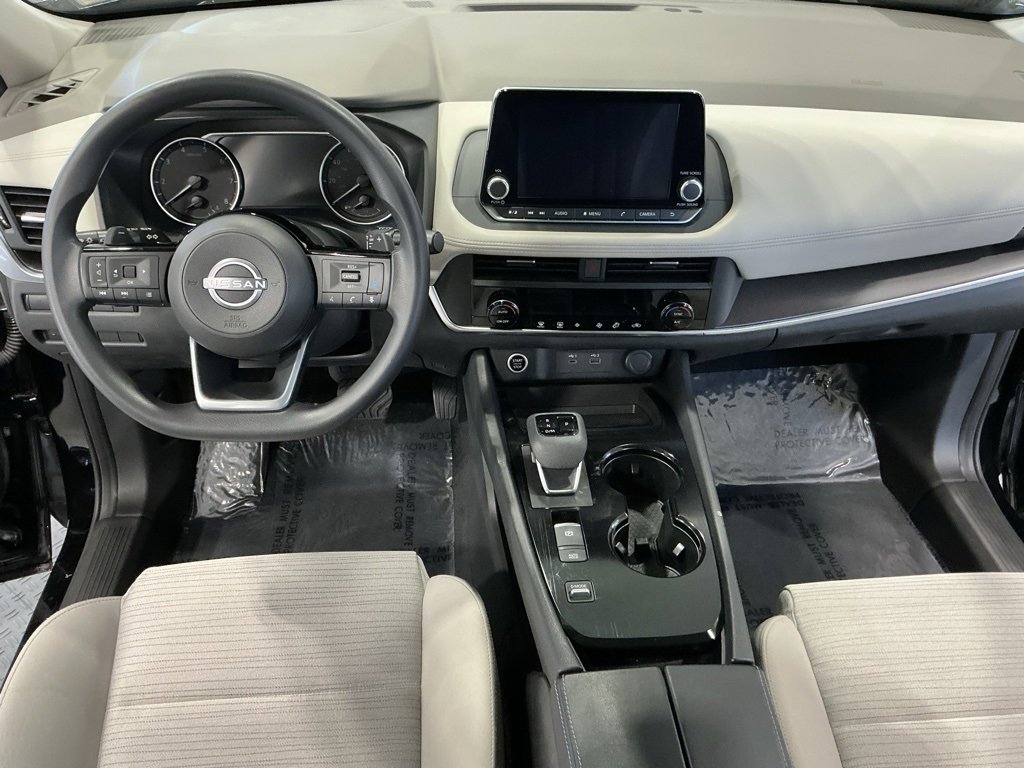 Used 2023 Nissan Rogue SV image 14