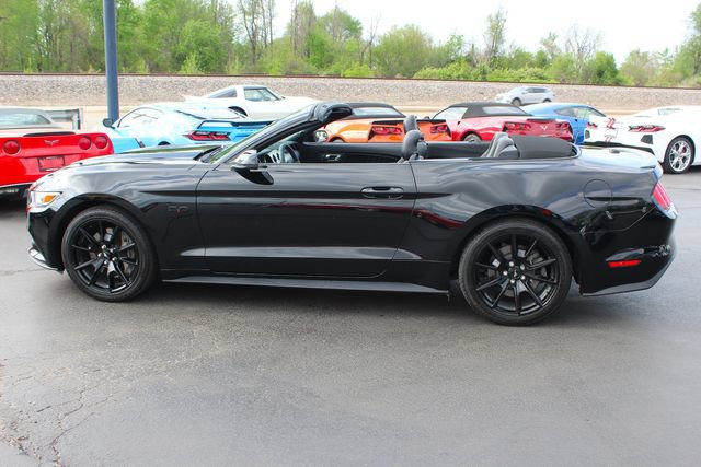 Used 2017 Ford Mustang GT Premium w/ Equipment Group 401A RWD image 25