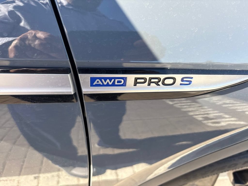 Used 2023 Volkswagen ID.4 Pro S AWD/4WD image 8