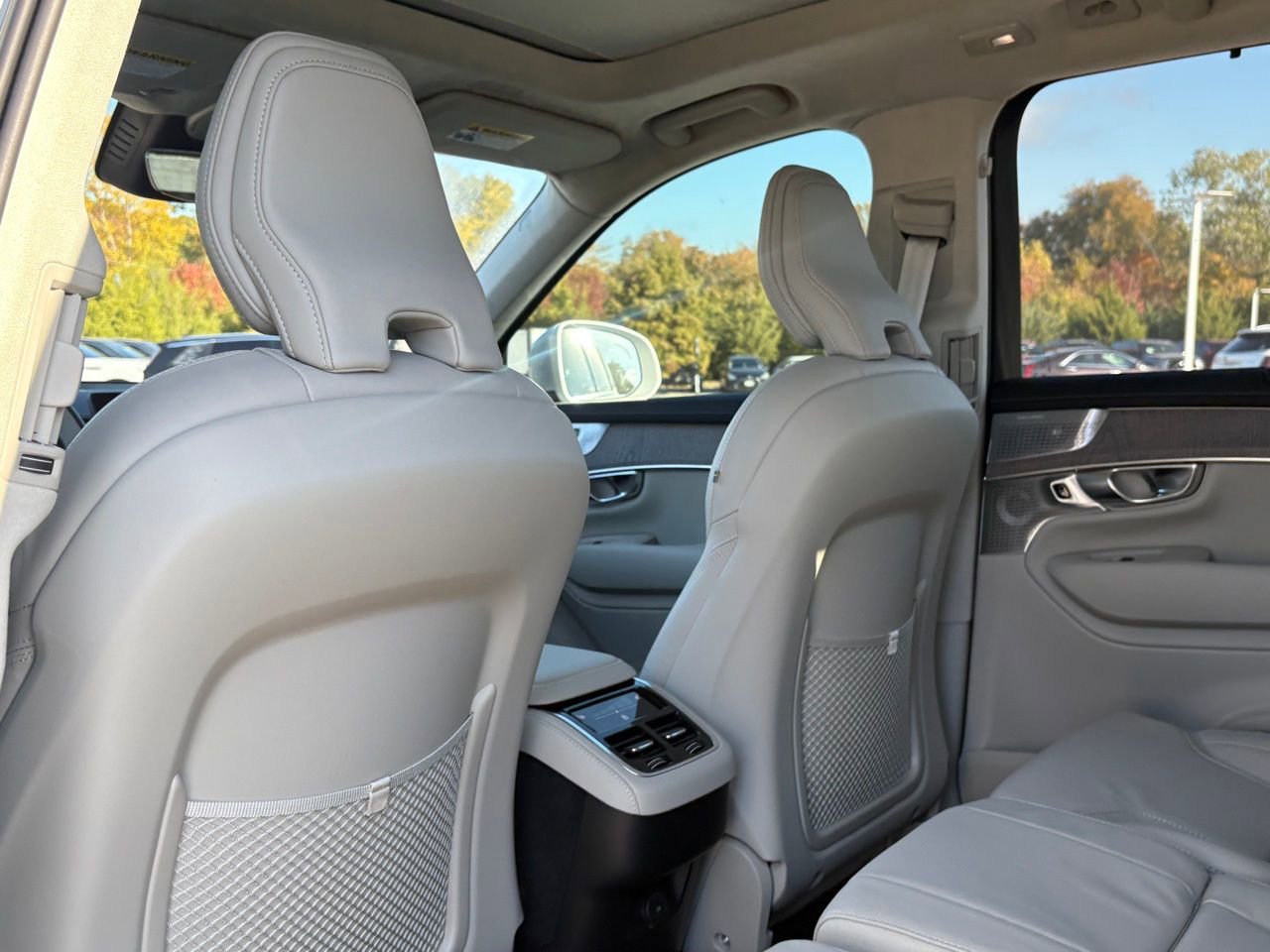 New 2026 Volvo XC90 B6 Ultra w/ Lounge Package AWD/4WD image 21