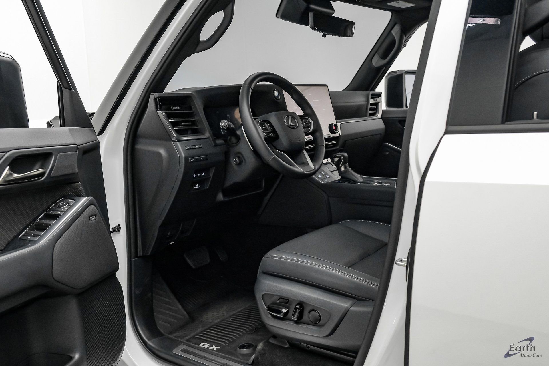 Used 2025 Lexus GX 550 550 Luxury+ 22 VOSSEN WHEELS w/ Accessory Package (2T) image 35