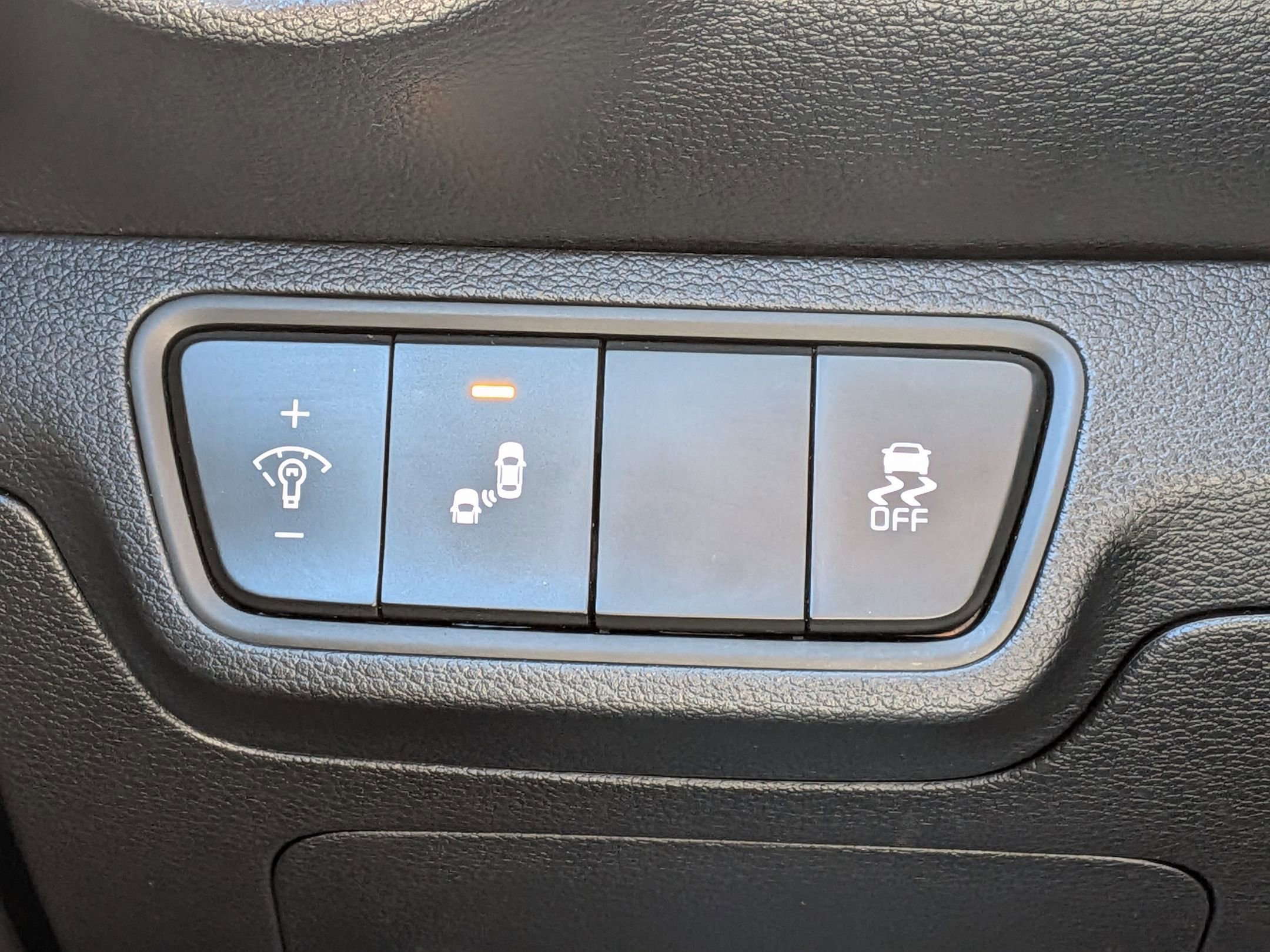 Used 2023 Kia Forte GT-Line w/ GT-Line Premium Package FWD image 19