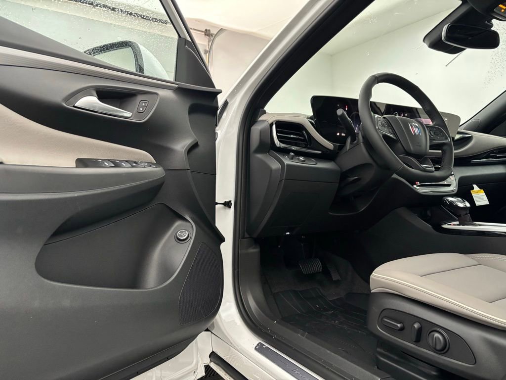 New 2026 Buick Envista Avenir image 16