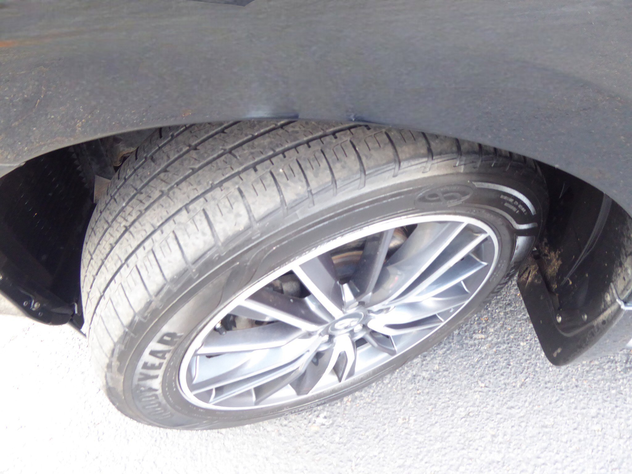 Used 2018 INFINITI QX60 Luxe w/ Premium Plus Package image 3