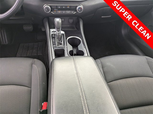 Used 2024 Nissan Altima 2.5 SV image 15