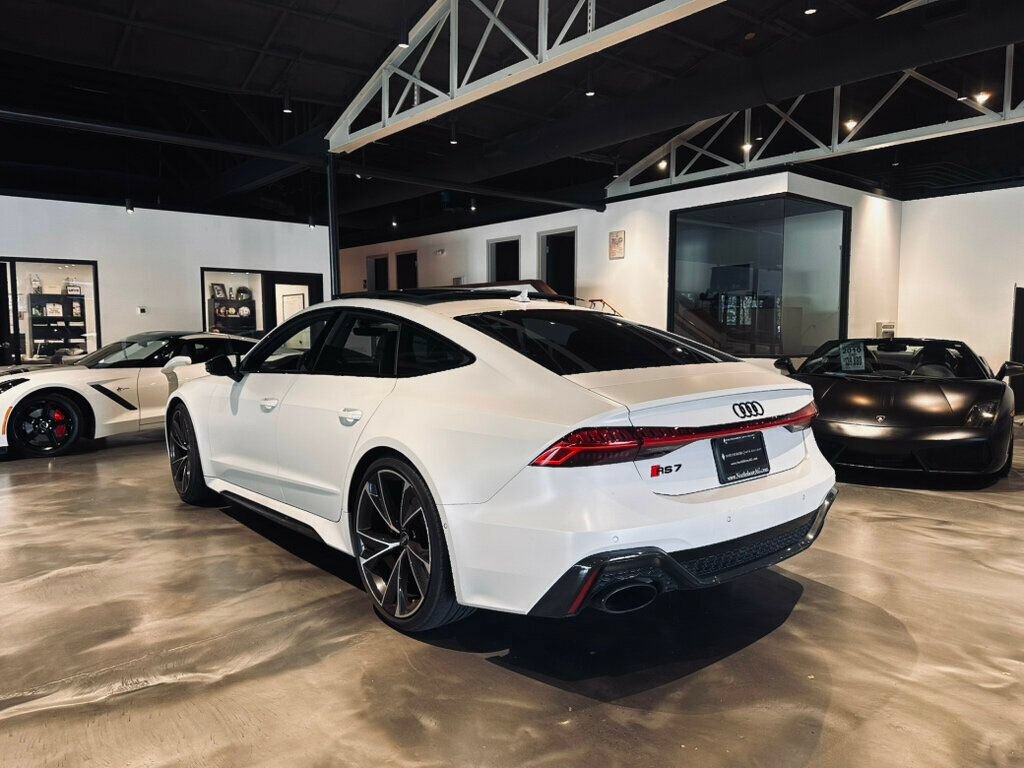 Used 2023 Audi RS 7 Sportback AWD/4WD image 3