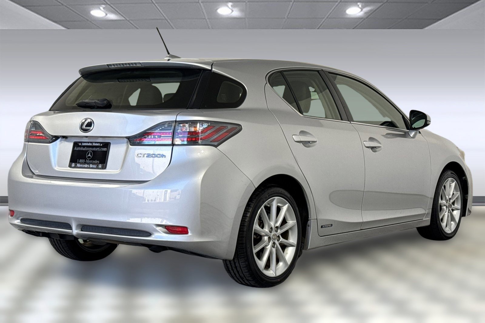 Used 2012 Lexus CT 200h image 8