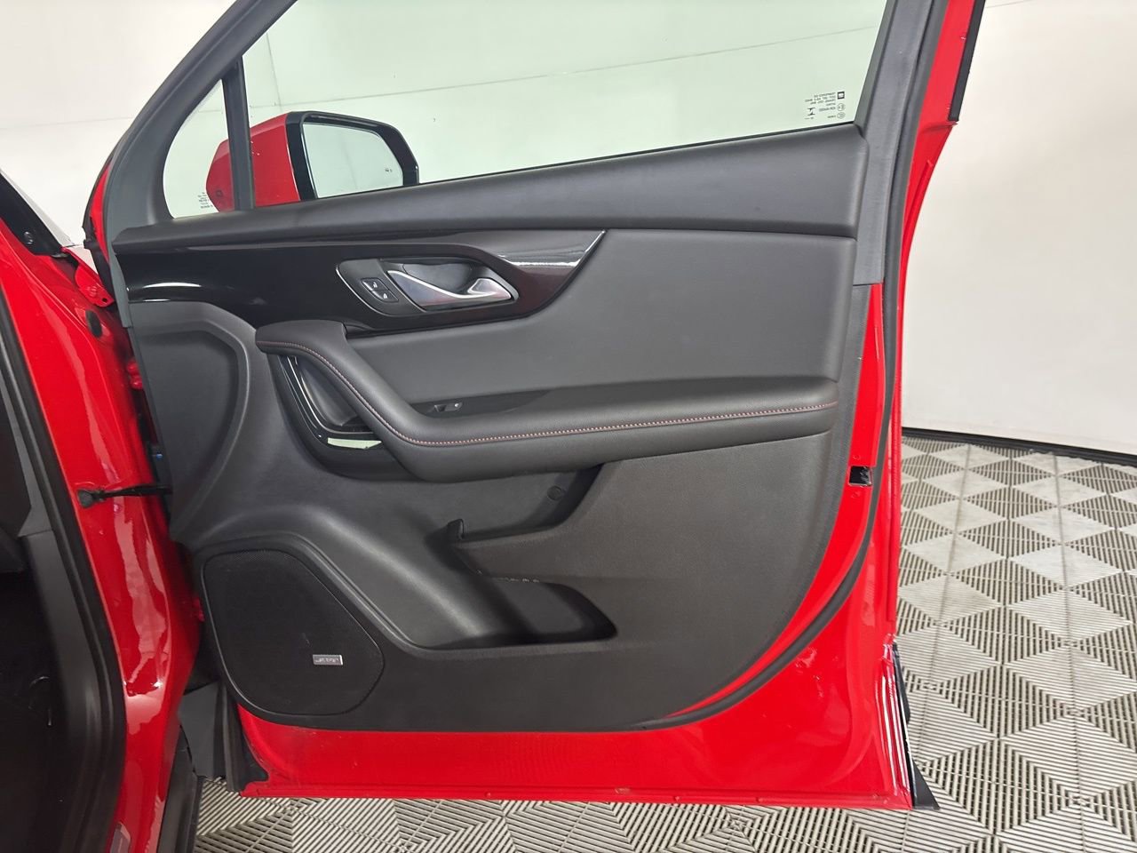 Used 2024 Chevrolet Blazer RS w/ Enhanced Convenience Package image 25