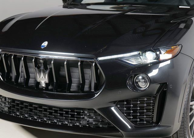 Used 2022 Maserati Levante Modena image 26