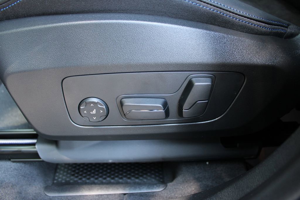 Used 2025 BMW X1 M35i AWD/4WD image 32