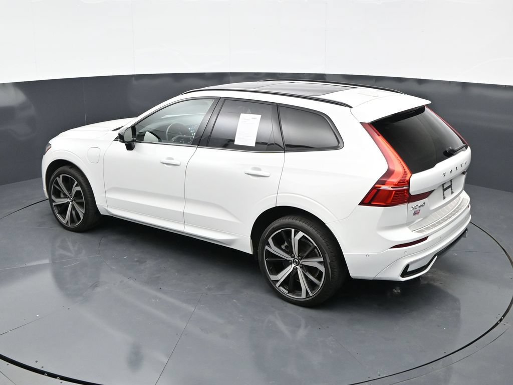 Used 2024 Volvo XC60 T8 Ultimate w/ Climate Package AWD/4WD image 37