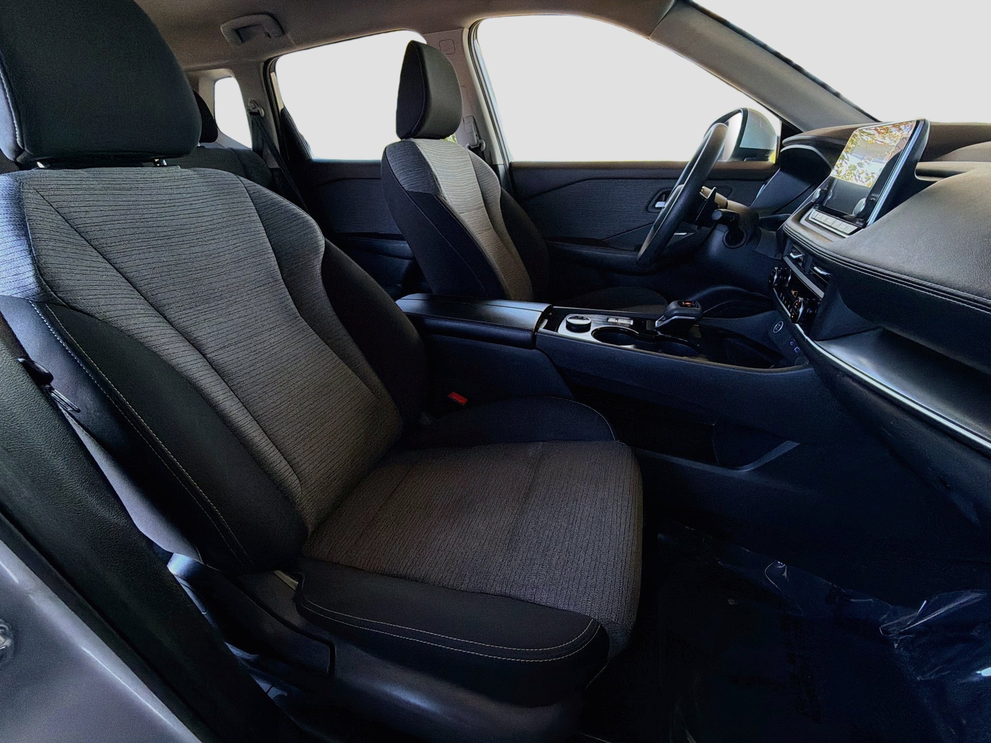 Used 2023 Nissan Rogue SV AWD/4WD image 30