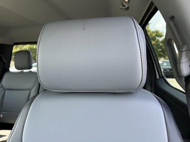 New 2025 Ford F150 Lariat w/ Equipment Group 502A High image 27