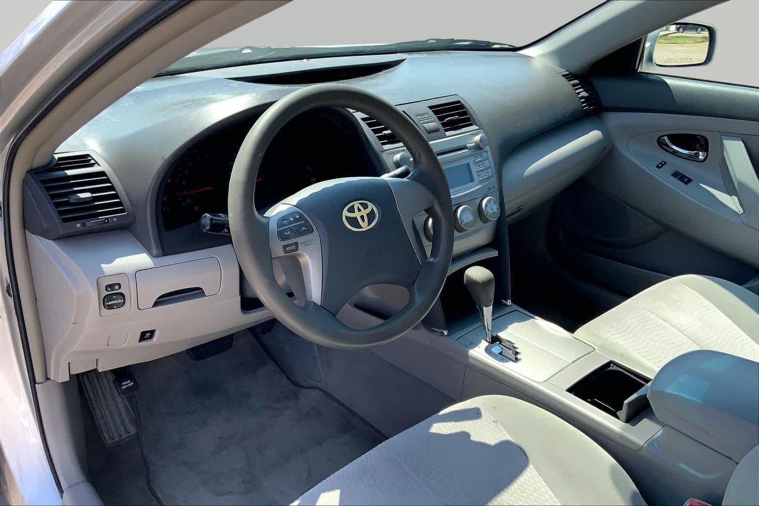 Used 2011 Toyota Camry LE w/ LE Extra-Value Pkg FWD image 17