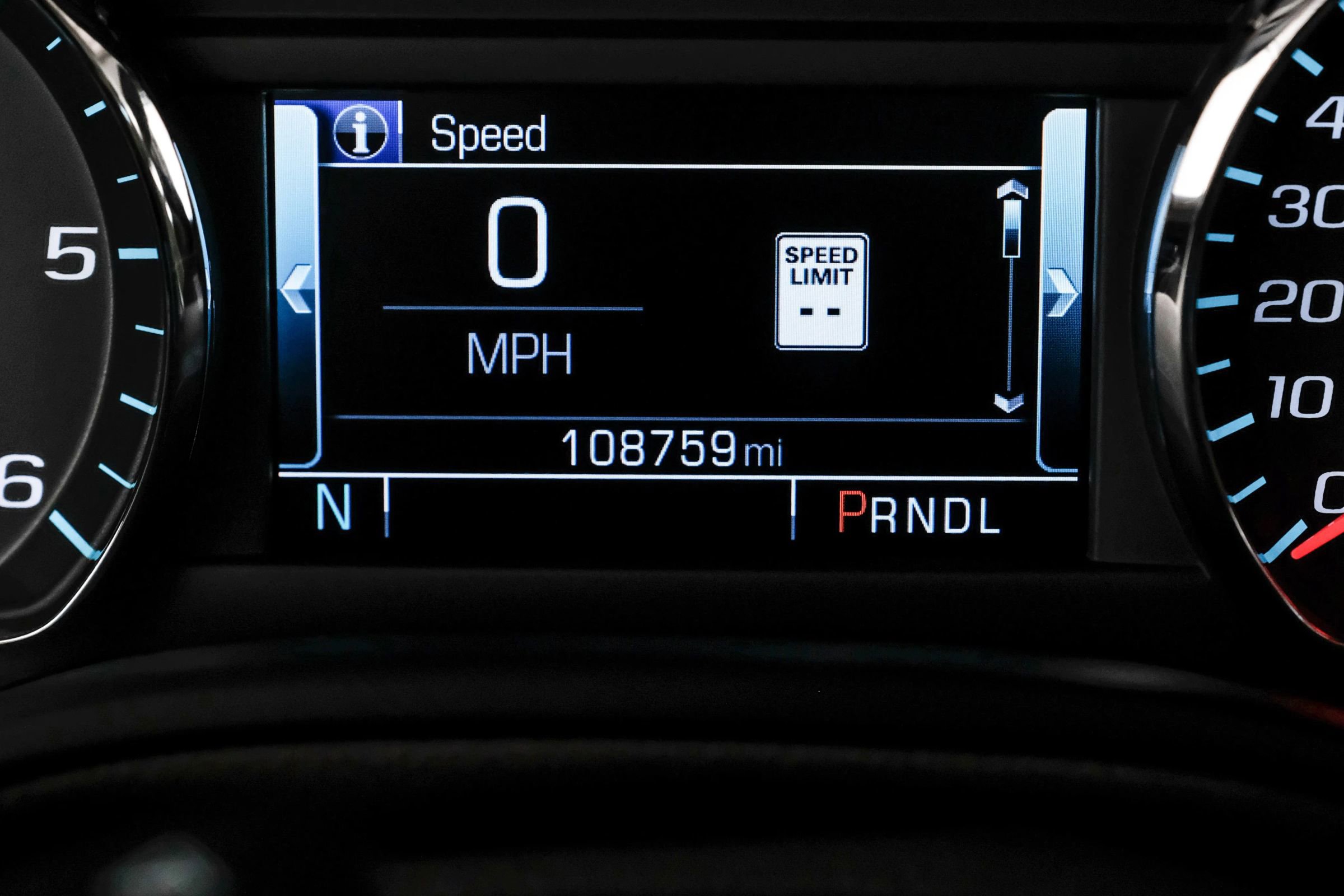 Used 2018 Chevrolet Tahoe LT w/ LT Signature Package RWD image 20