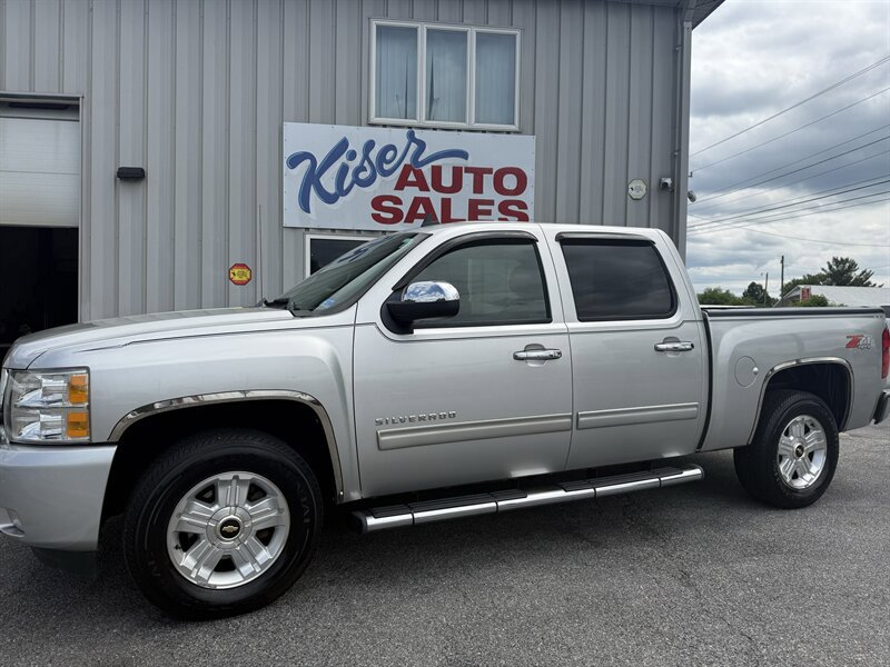 Used 2011 Chevrolet Silverado 1500 LTZ w/ LTZ Plus Package AWD/4WD image 11