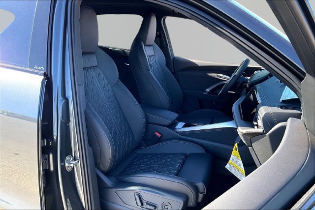 New 2026 Audi SQ5 Premium Plus AWD/4WD image 7