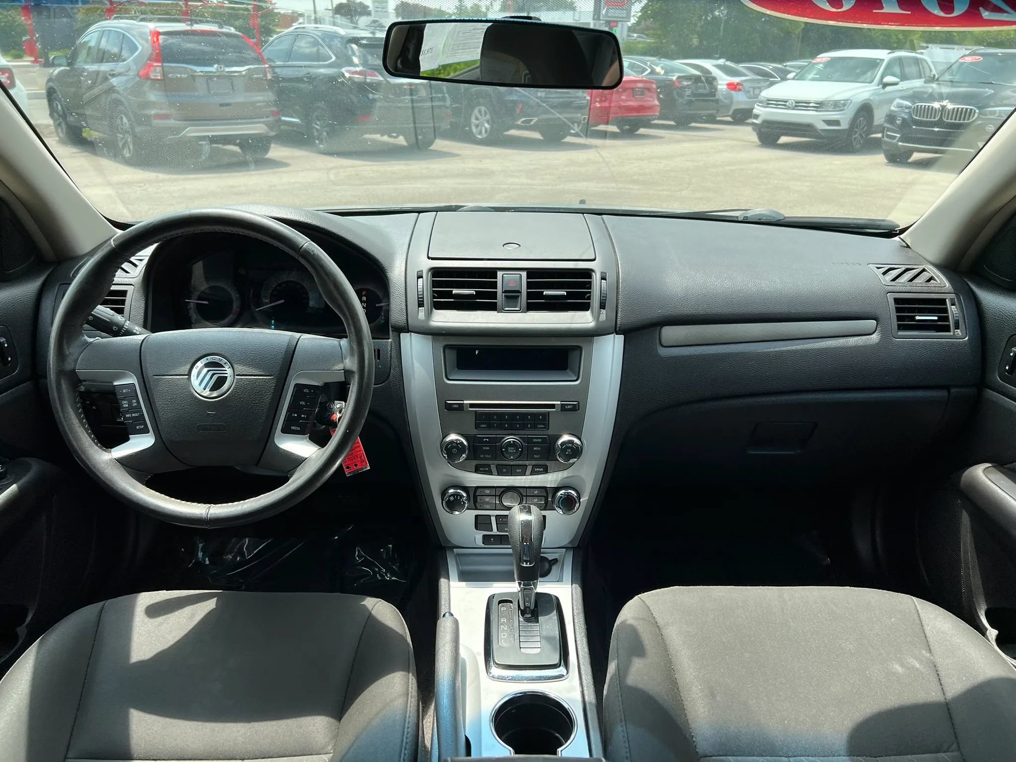 Used 2010 Mercury Milan FWD image 9
