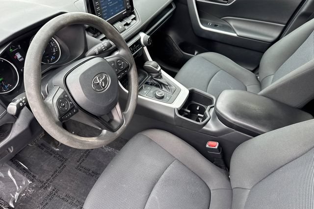 Used 2022 Toyota RAV4 LE AWD/4WD image 10