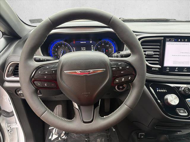 Used 2024 Chrysler Pacifica Touring-L w/ S Appearance Package FWD image 14