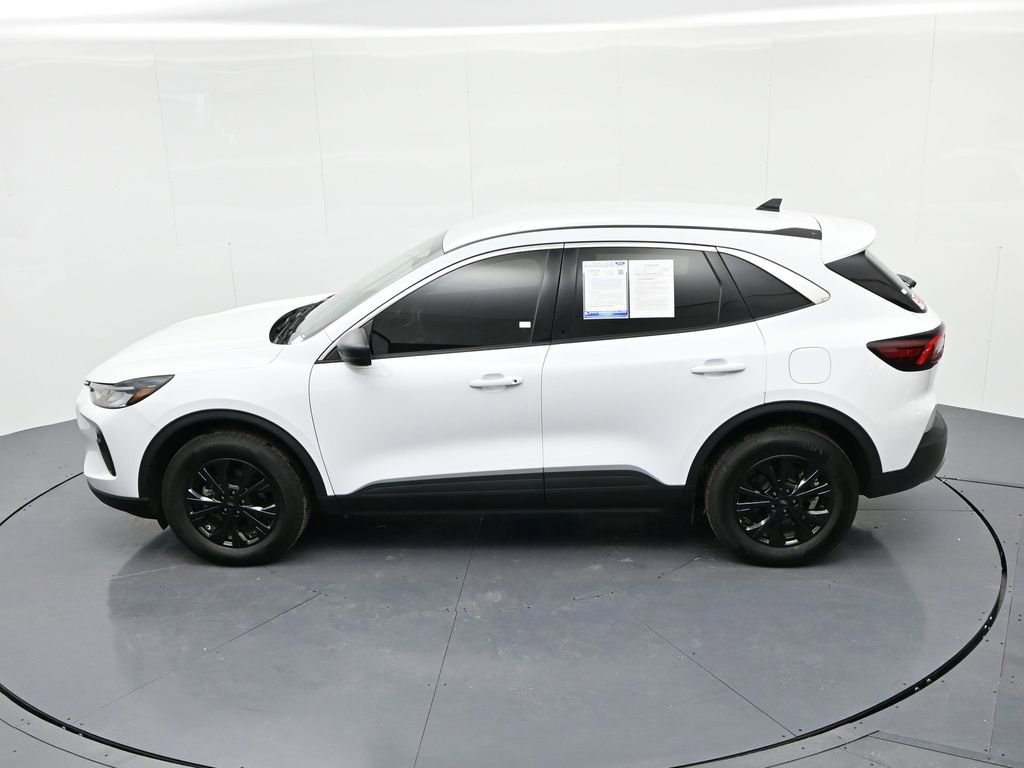 Used 2024 Ford Escape Active image 17